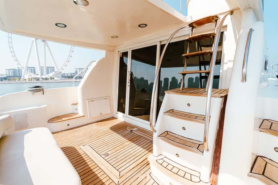 Dubai: Private Luxury Yacht Tour on a 50-Foot Yacht - Why a 50-Foot Private Yacht Turns Dubai Into a Waterfront Walk