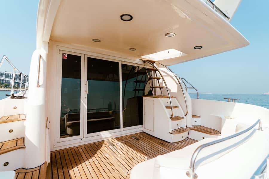 Dubai: Private Luxury Yacht Tour on a 50-Foot Yacht - Weather Changes and Practical Packing Tips