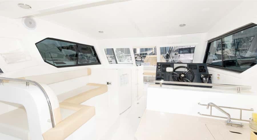 Dubai: Private Yacht Tour 36ft (+1 hr free) offer till Sep15 - Dubai Harbour departure: what a private 36ft charter feels like
