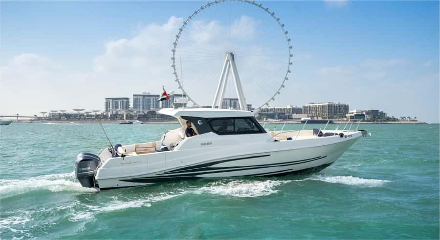 Dubai: Private Yacht Tour 36ft (+1 hr free) offer till Sep15 - Price and value: why $354 per group can make sense