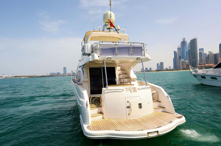 Dubai: Private Yacht Tour Experience with Soft Drinks - Getting on the Water at Dubai Harbor: meeting points and first impressions
