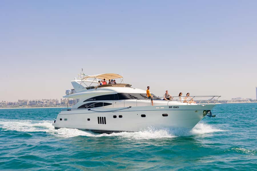 Dubai: The Luxury Yacht Tour with Live BBQ Option - The BBQ experience: good onboard food, just manage expectations