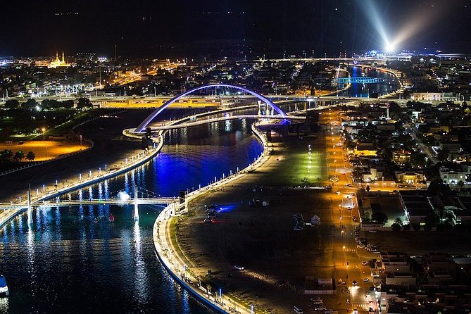 Dubai Water Canal Modern Yacht Cruise: Luxury, Scenic Views Await - A Two-Hour Dhow Dinner Cruise with Burj Khalifa Views