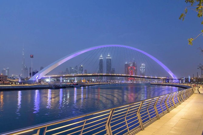 Dubai Water Canal Modern Yacht Cruise: Luxury, Scenic Views Await - Upper Deck Views vs Lower Deck Comfort (AC Inside)