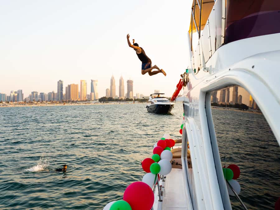 Dubai: Yacht Cruise with Swimming, Snorkeling and BBQ Lunch - Crew and Vibe: The One Part That Changes Everything
