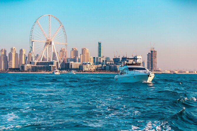 Dubai Yacht Rental - Book 58 ft Private Yacht up to 28 persons - From Marina Walk to the meeting point: your easiest “start-line” in Dubai Marina