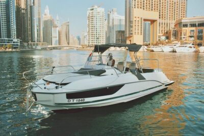 Dubai Yacht Sea escape Cruise, Swim, Tan & Sightsee! - The route: Dubai Marina, JBR, Burj Al Arab, Palm Jumeirah and Atlantis