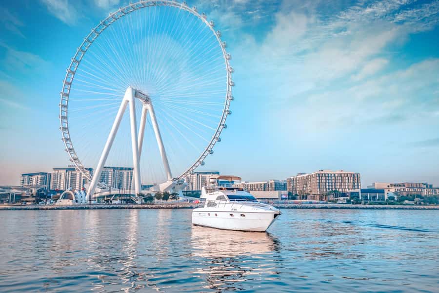 Dubai Yacht Tour - Boat Trip upto 12 guests Private event - Getting on and off at Dubai Harbour: avoid the wrong marina mistake