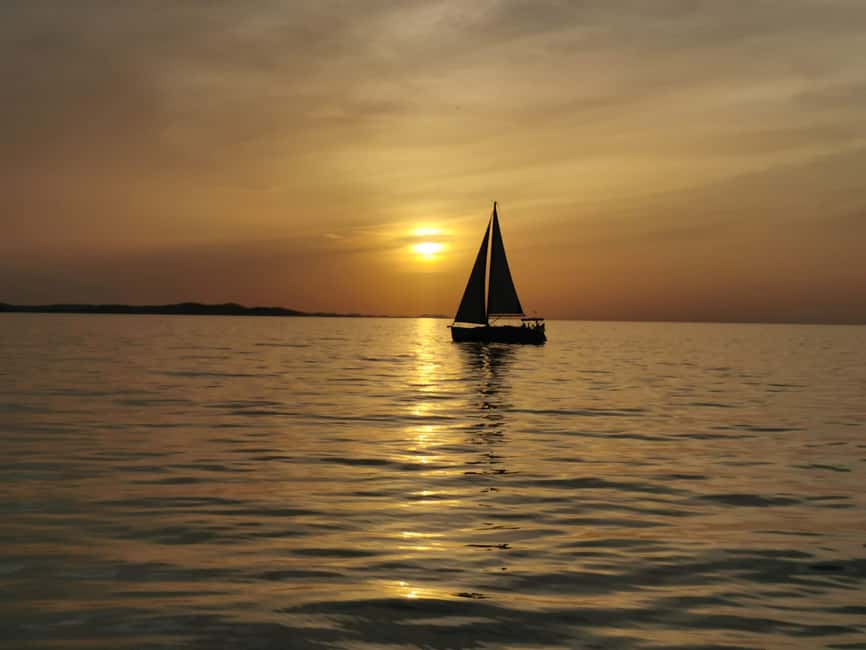 Elegant Sunset cruise under sails,large yacht,full comfort - The yacht setup: cabins, toilets, and a fridge for real comfort