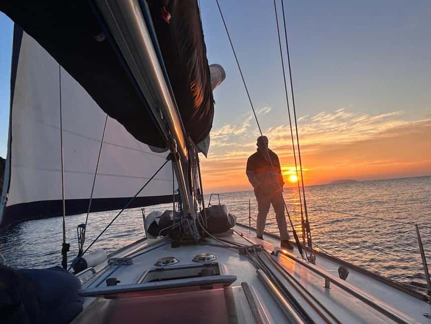 Elegant Sunset cruise under sails,large yacht,full comfort - Small group (up to 10): more intimacy, less chaos