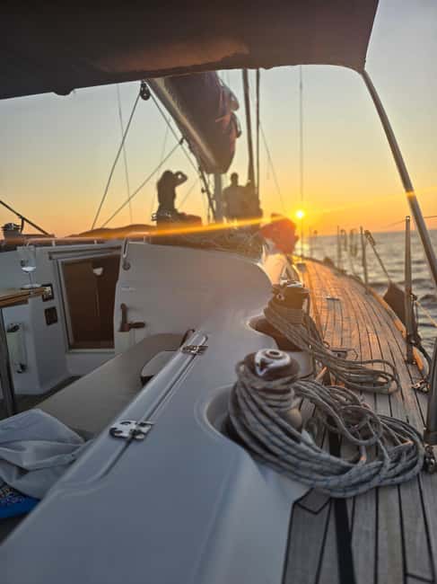 Elegant Sunset cruise under sails,large yacht,full comfort - Price in context: what $88 per person really buys