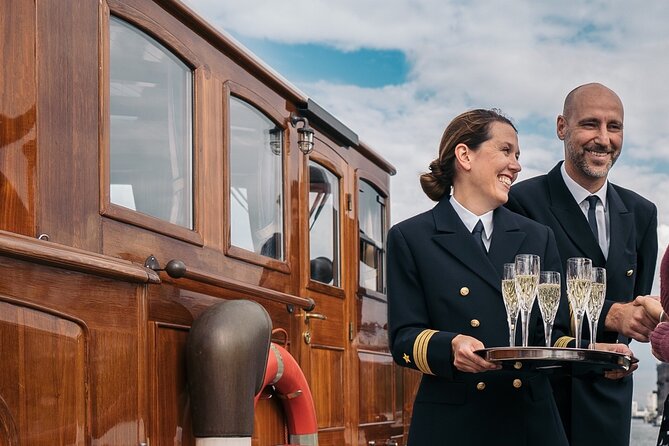 Evening aperitif tour aboard the motor yacht Fitzgerald - Price and Value: Is $71.08 Worth It for 1h15?