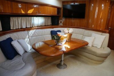 Exclusive Yacht Rental in Barcelona - Romance at Sea: Candles, Rose Petals, and a Love Letter