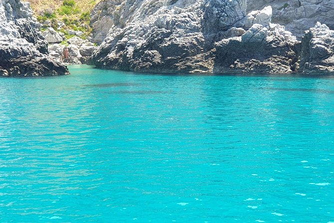 Excursion by Sailing Yacht - Meeting at Tropea Port and what a 3.5-hour outing really feels like