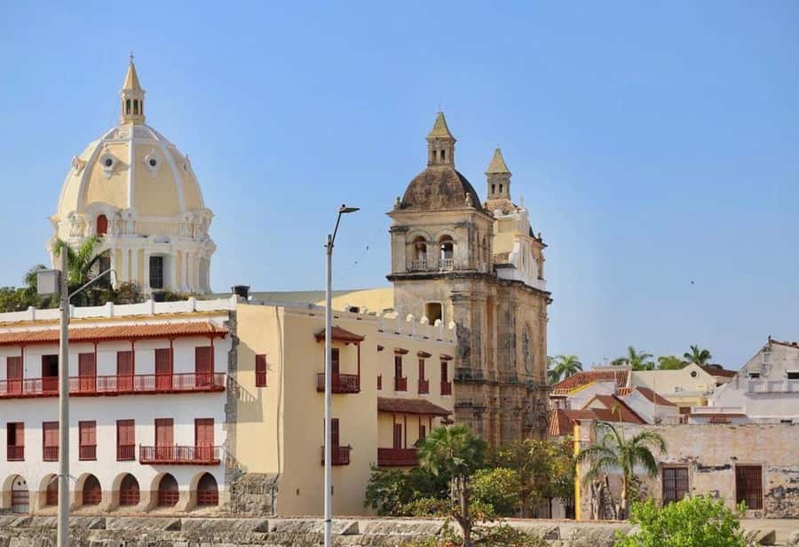 Exotic Yacht - Tour through the bay of Cartagena - Onboard Comfort You Can Actually Use in the Heat