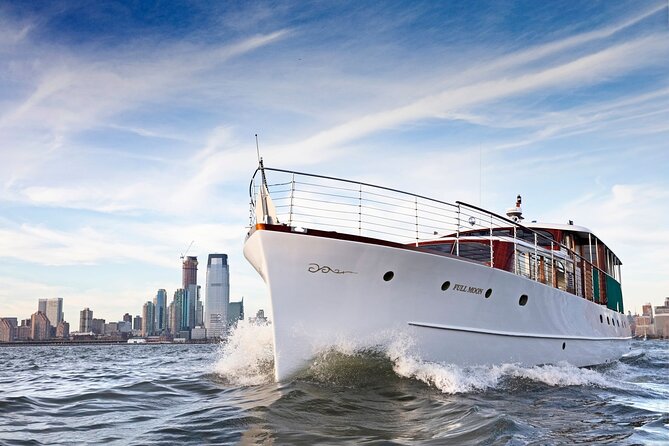 Fall Foliage Cruise on Yacht Full Moon from Chelsea Piers - Key highlights to pay attention to