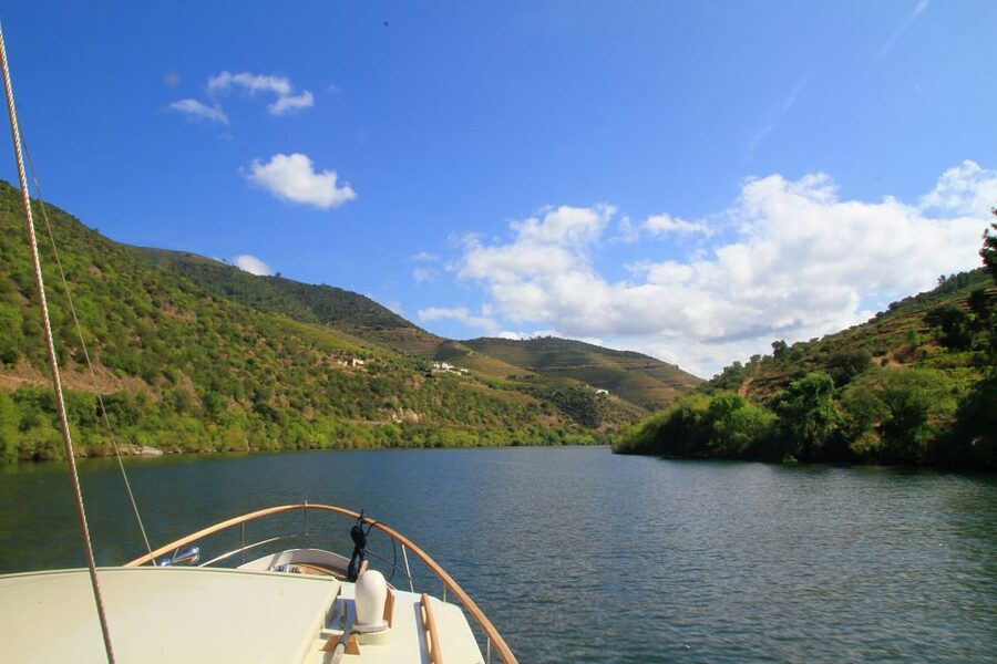 From Pinhão: Private Yacht Cruise along the Douro River - Port wine on board: a simple taste that fits the setting