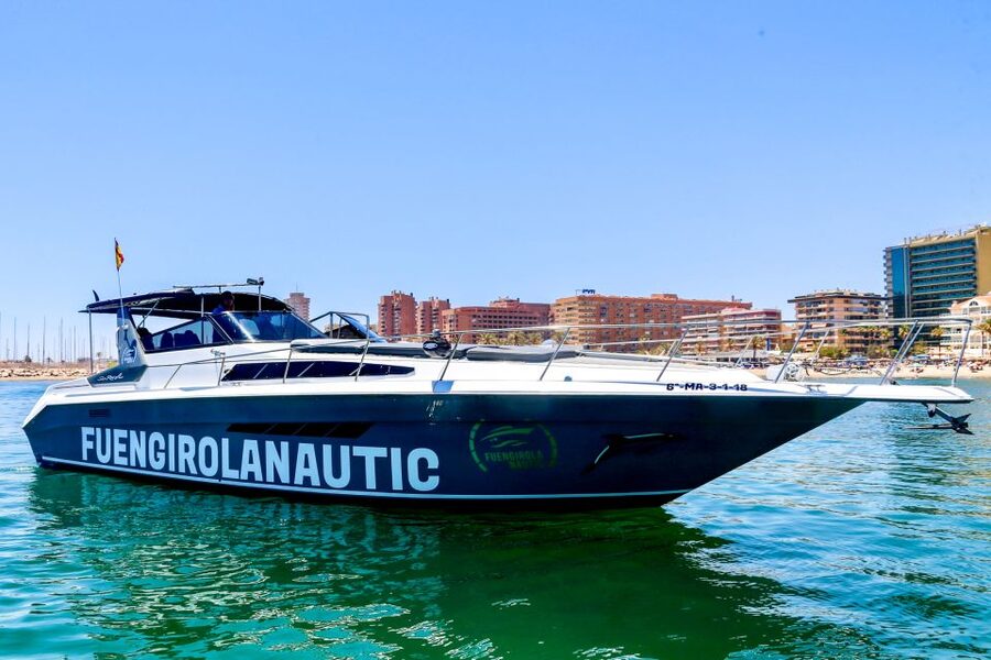 Fuengirola: Dolphin Watching by Yacht with Snacks and Drinks - Coastal views you’ll remember: Calaburras Lighthouse and Torrequebrada Beach