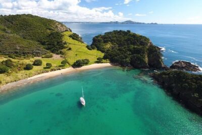 Full-Day Bay of Islands Tour by Vigilant Yacht Charters - Stop 1: the Russell departure and the wind decides