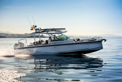 Full-Day Private Luxury Yacht Tour in Anguilla - Private luxury yacht: what up to 10 people really means for comfort