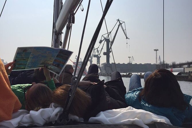 Gdańsk: Motlawa and Port yacht cruise with Welcome Drink - 50 minutes of port life: what you’ll actually see