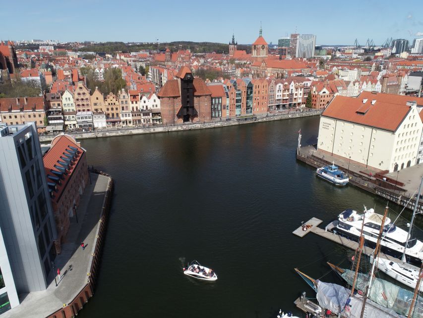 Gdańsk: Motlawa River Yacht Cruise - Ołowianka Island, Granary Island, and Why Port Geometry Matters