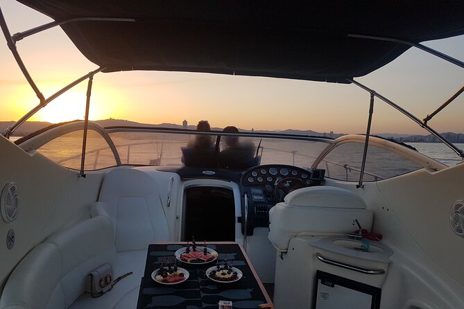 Gobbi Yacht Rental in Barcelona 9 Pax 2/4/8hs - Gobbi Atlantis Yacht for 9 Pax: The Group Size Sweet Spot