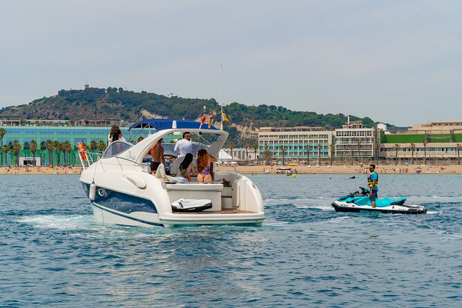 Gobbi Yacht Rental in Barcelona 9 Pax 2/4/8hs - Captain and Crew Vibe: The Human Part That People Remember
