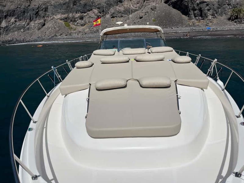 Gran Canaria: Shared yacht excursion with beverages, lunch and snorkeling - From Your Hotel to Puerto Rico’s Harbor: The Easy Start