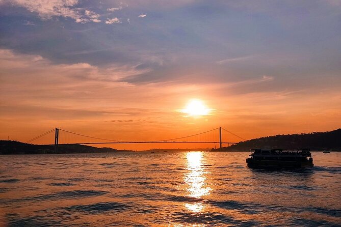 Guided Bosphorus Afternoon Cruise on Luxury Yacht - Dolmabahçe Palace and Çırağan Palace: Ottoman power along the waterline