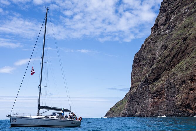 Half-Day Boat Trip Madeira Funchal- Private Yacht Snacks & Drinks - The Crew’s Local Context: What You’ll Actually Get From the Commentary