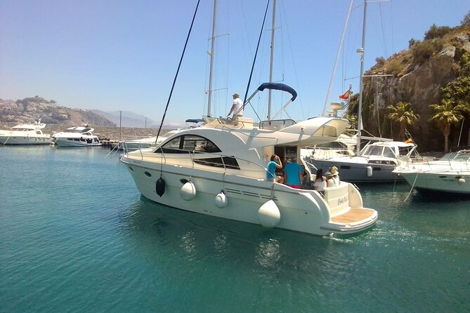 Half-Day Luxury Motor Yacht Cruise in Granada - The Boat Choice: Catamaran Charm or Motor Yacht Comfort