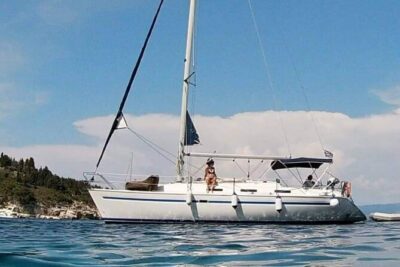 Half Day Private Cruise with Sailing Yacht in Corfu - Old Town and fortress views: Venetian shapes you can actually track