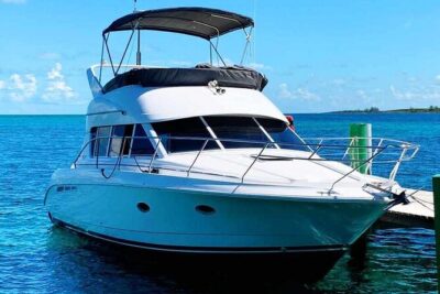 Half-Day Private Rose Island Party Yacht Getaway - Choosing Your Route: Gilligan’s Island + Rose Island Reef, or a Second On-Island Stop