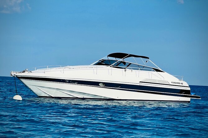 Half Day Private Yacht Charter on our Pershing 40 in Saint Tropez - Port Grimaud: the friendly start that sets the tone
