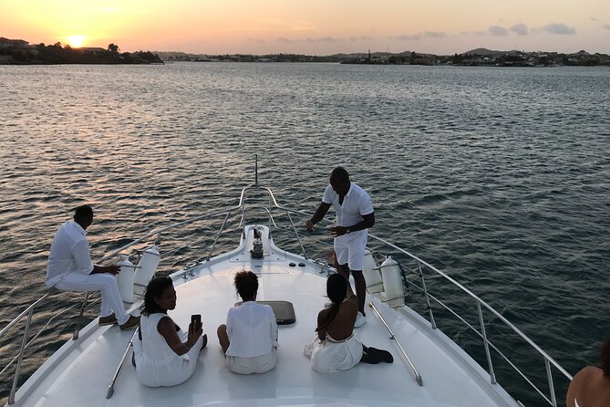 Half day private yacht cruise & snorkel - Crew, comfort, and the safety vibe on Curacao water