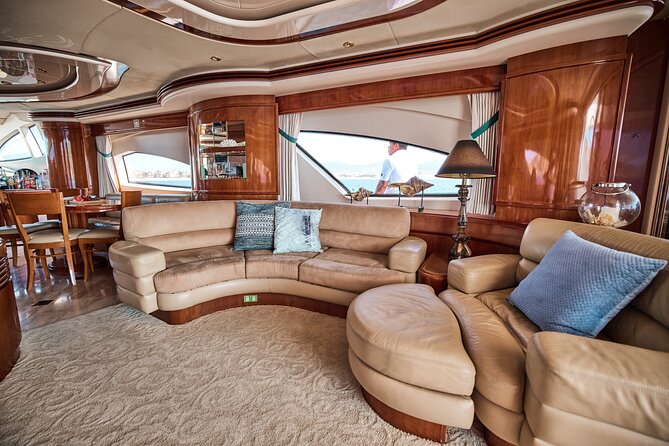 Heather Nikki 80 ft Italian Azimut Yacht Rental - When to Go: Weather, Duration, and Keeping Expectations Clear