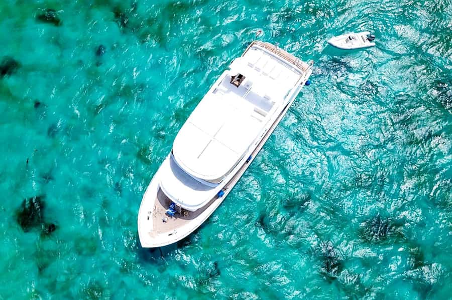 Hurghada: Luxury Private Yacht Trip with Lunch & Activities - Key highlights worth planning around