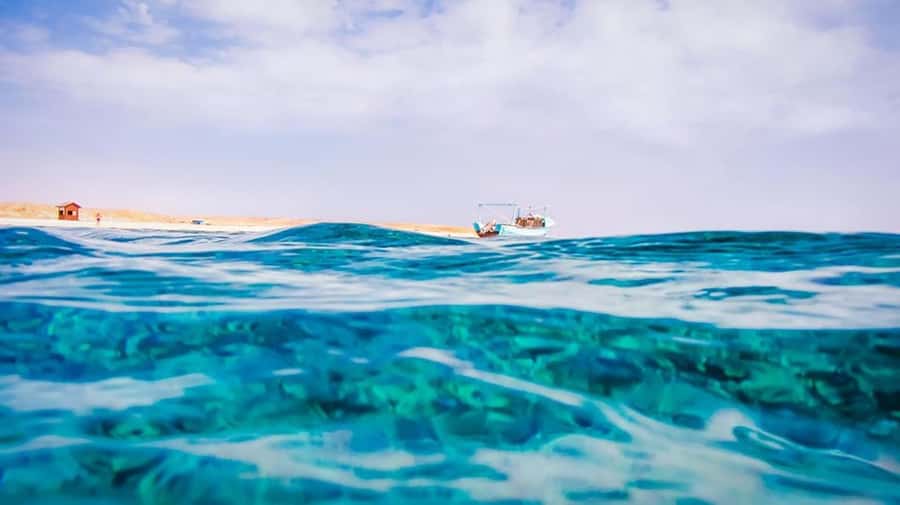 Hurghada: Luxury Private Yacht with Optional Lunch & Drinks - Should you book this Hurghada private yacht snorkeling trip?