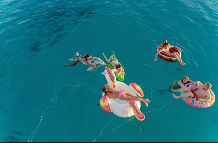 Hurghada: Luxury Yacht Trip with Personal Crew and Chef - Getting on board at Palm Royal and what the first minutes feel like
