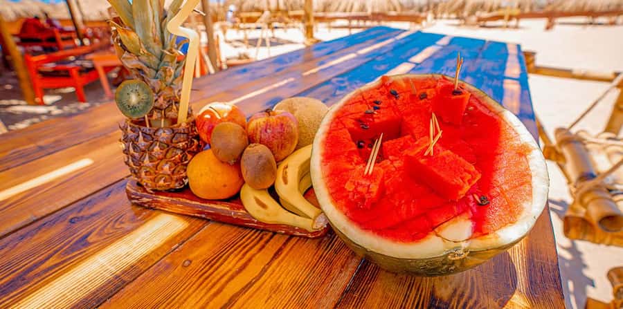 Hurghada: Paradise Island Yacht Cruise, Lunch & Snorkeling - Paradise Island Beach Time: Sand, Shade, and Included Beach Comfort
