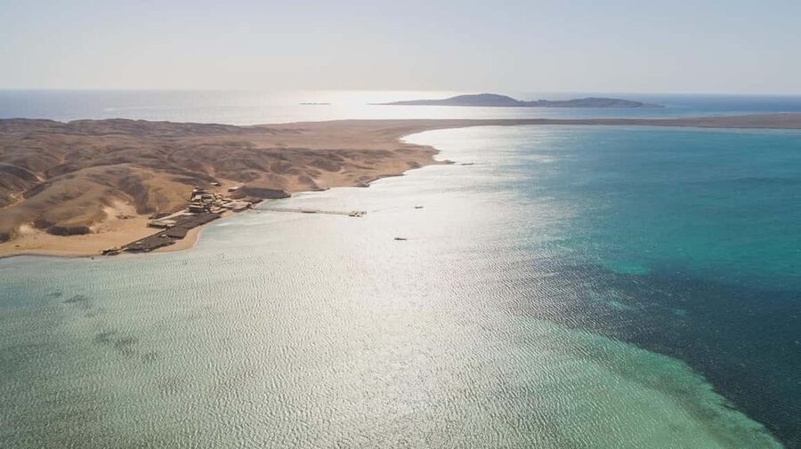 Hurghada: Yacht Trip 2 islands, Diving & Snorkeling W Lunch - Reef Snorkeling Stops: Seeing Fish Without Planning