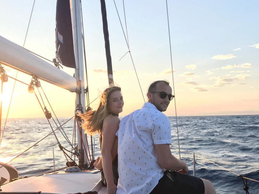 Hvar: Romantic Sunset Sailing Experience On A Comfort Yacht - Bring your own snacks: what to pack for a chill evening