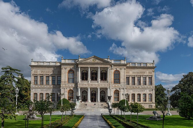Imperial Splendor: Dolmabahce Palace & Bosphorus Yacht Cruise - Bezmi Alem Mosque: a short Ottoman contrast (and why it’s worth it)