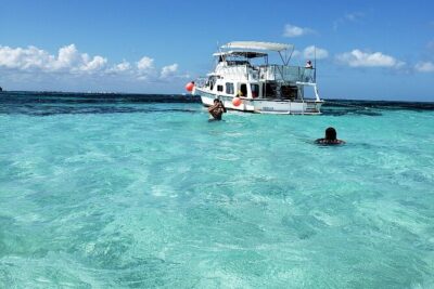 Isla Mujeres Full Day Tour on Yacht with Snorkel and Buffet - Punta Norte Snorkeling: Great Reef Time, With One Reality Check