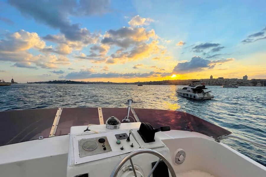 Istanbul: Bosphorus Cruise by Luxury Yacht - Maiden’s Tower: Classic, Famous, and Still Worth It