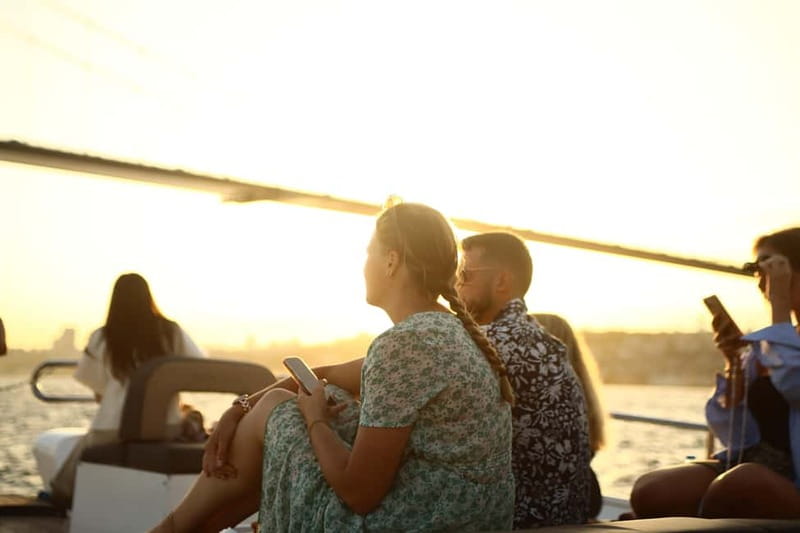 Istanbul: Bosphorus Private Guided Yacht Cruise with Snacks - Small considerations: timing, motion, and dressing for comfort