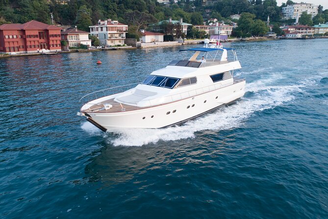 Istanbul Bosphorus Sunset Cruise on the Luxury Yacht - Çırağan Palace and Ortaköy Mosque: where the waterfront becomes a photo story