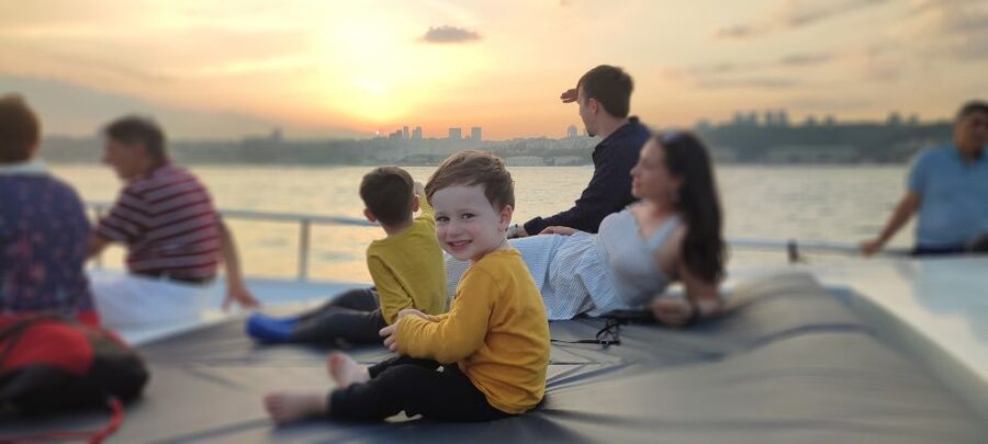 Istanbul: Bosphorus Sunset Cruise on Yacht with Live Guide - What Makes This Bosphorus Sunset Cruise Worth the Money?