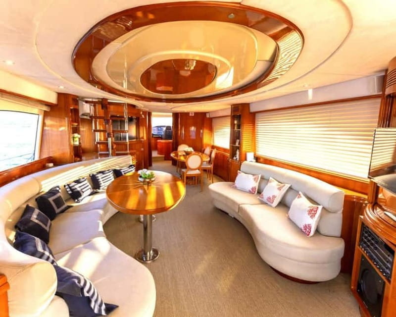 Istanbul: Bosphorus Sunset or Night Yacht Cruise & Transfers - Istanbul onboard view: how to spot what you paid for